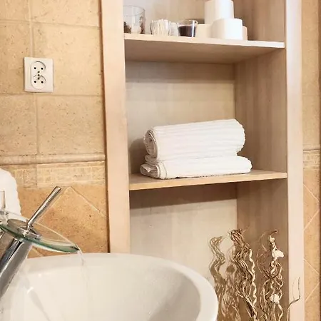 Δωμάτια σε οικογενειακή κατοικία Sb With Sauna